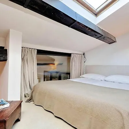 Trastevere Charming Loft | Romeloft Lägenhet